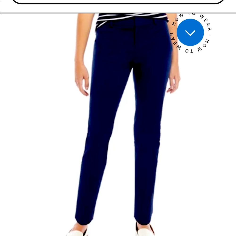 CROWN&IVY Size 12 Navy Front Fly Dress Pants Short